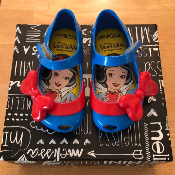 Mini Melissa Other - NIB Mini Melissa Ultragirl + Snow White Shoes
